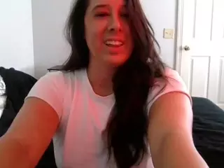evaryan0520's Live Sex Cam Show