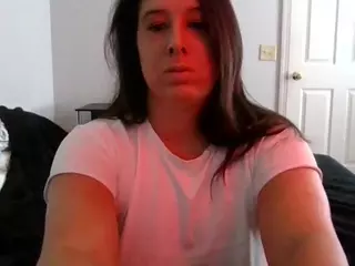evaryan0520's Live Sex Cam Show