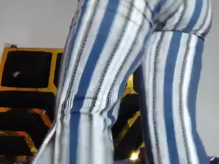 HELENAHOTS's Live Sex Cam Show
