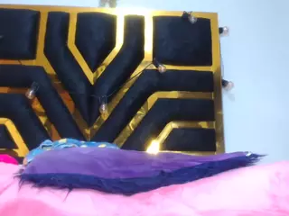 HELENAHOTS's Live Sex Cam Show