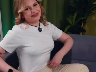 HildGartrell's Live Sex Cam Show