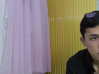 LeahAdam's Live Sex Cam Show