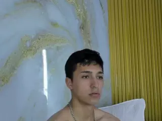 LeahAdam's Live Sex Cam Show