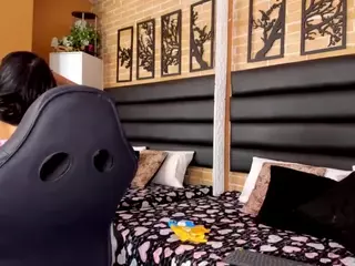 lolly-charlotte's Live Sex Cam Show