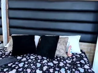 lolly-charlotte's Live Sex Cam Show