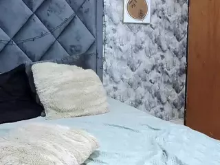 mia-sttorm's Live Sex Cam Show