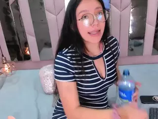 Nahomismith1's Live Sex Cam Show