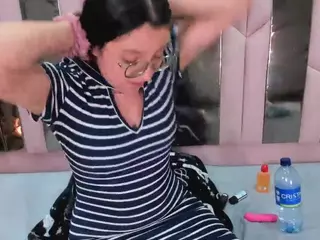 Nahomismith1's Live Sex Cam Show