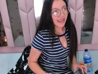 Nahomismith1's Live Sex Cam Show