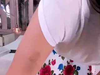 Nahomismith1's Live Sex Cam Show