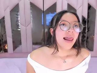 Nahomismith1's Live Sex Cam Show