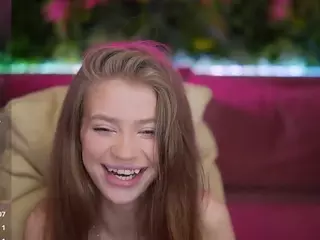 SandyLay's Live Sex Cam Show