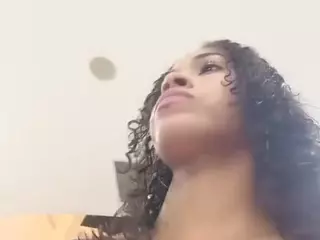 XlittleanaX's Live Sex Cam Show