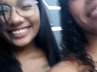 XlittleanaX's Live Sex Cam Show