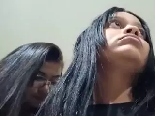 XlittleanaX's Live Sex Cam Show