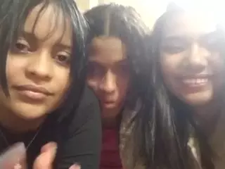 XlittleanaX's Live Sex Cam Show