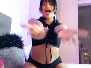 XlittleanaX's Live Sex Cam Show