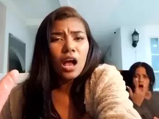 XlittleanaX's Live Sex Cam Show
