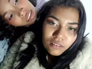 XlittleanaX's Live Sex Cam Show