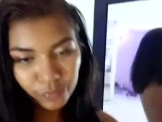 XlittleanaX's Live Sex Cam Show