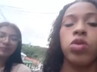 XlittleanaX's Live Sex Cam Show