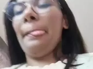 XlittleanaX's Live Sex Cam Show