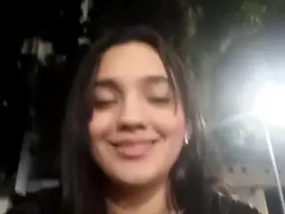 XlittleanaX's Live Sex Cam Show