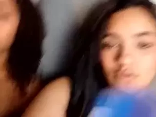 XlittleanaX's Live Sex Cam Show