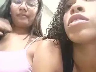 XlittleanaX's Live Sex Cam Show