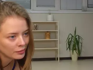 AlodiaDenley's Live Sex Cam Show
