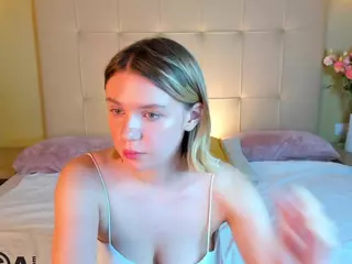 Casey-Miller's Live Sex Cam Show