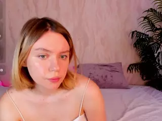 Casey-Miller's Live Sex Cam Show