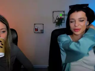 crystal-monroe's Live Sex Cam Show