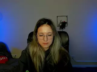 crystal-monroe's Live Sex Cam Show