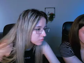 crystal-monroe's Live Sex Cam Show