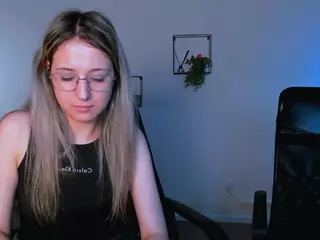 crystal-monroe's Live Sex Cam Show