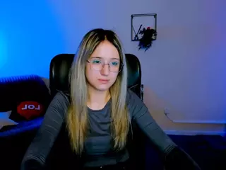 crystal-monroe's Live Sex Cam Show