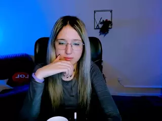 crystal-monroe's Live Sex Cam Show