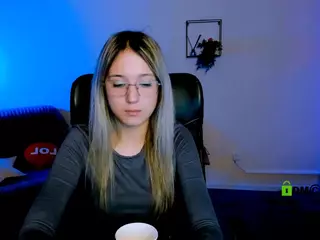 crystal-monroe's Live Sex Cam Show