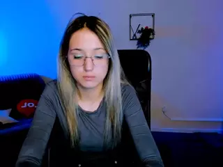 crystal-monroe's Live Sex Cam Show