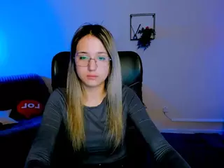 crystal-monroe's Live Sex Cam Show