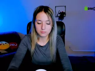 crystal-monroe's Live Sex Cam Show