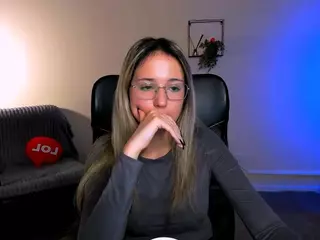 crystal-monroe's Live Sex Cam Show