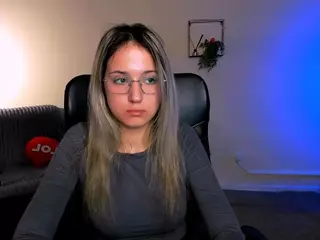 crystal-monroe's Live Sex Cam Show
