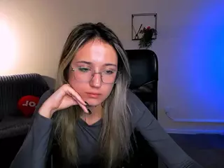 crystal-monroe's Live Sex Cam Show