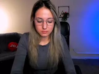 crystal-monroe's Live Sex Cam Show