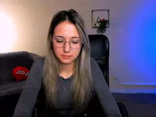 crystal-monroe's Live Sex Cam Show