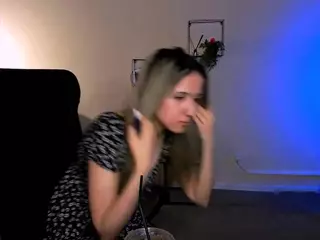 crystal-monroe's Live Sex Cam Show