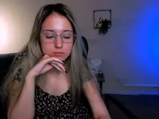 crystal-monroe's Live Sex Cam Show