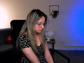 crystal-monroe's Live Sex Cam Show